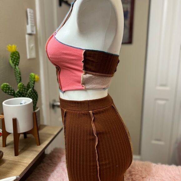 Two piece set - Picture 2 of 4